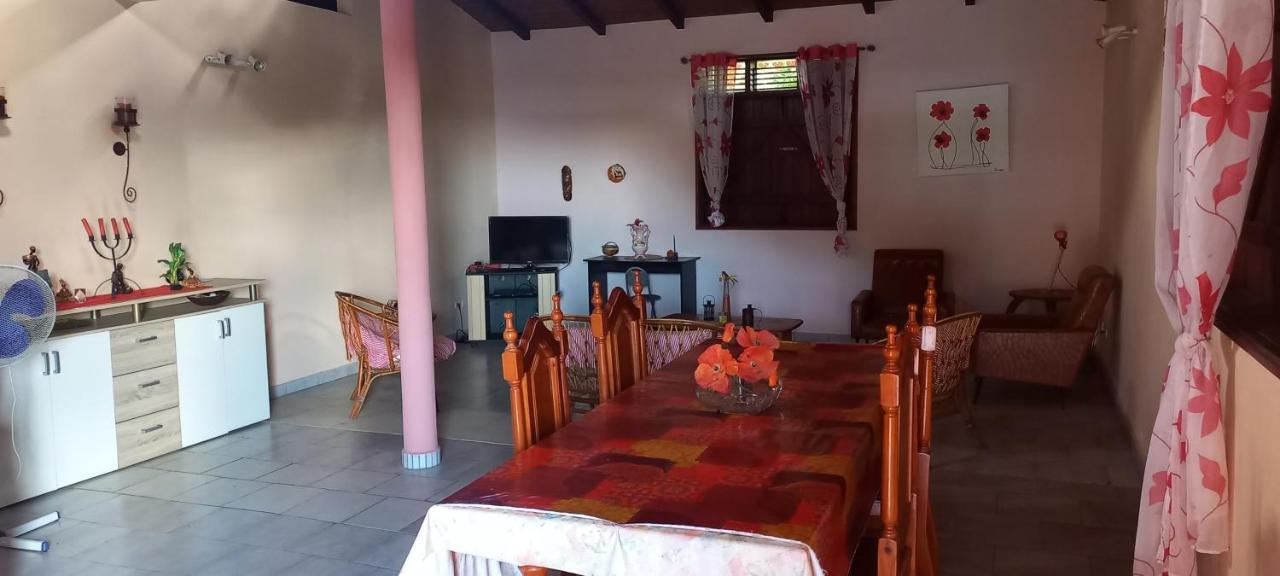 Chez Josette Villa Pointe-Noire Bagian luar foto